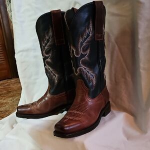 Women's Black and Brown Western Boots